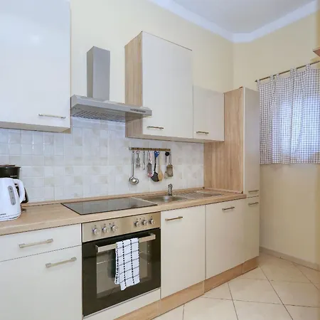 Natali Apartamento *