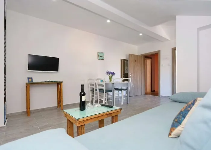 Apartment Natali *